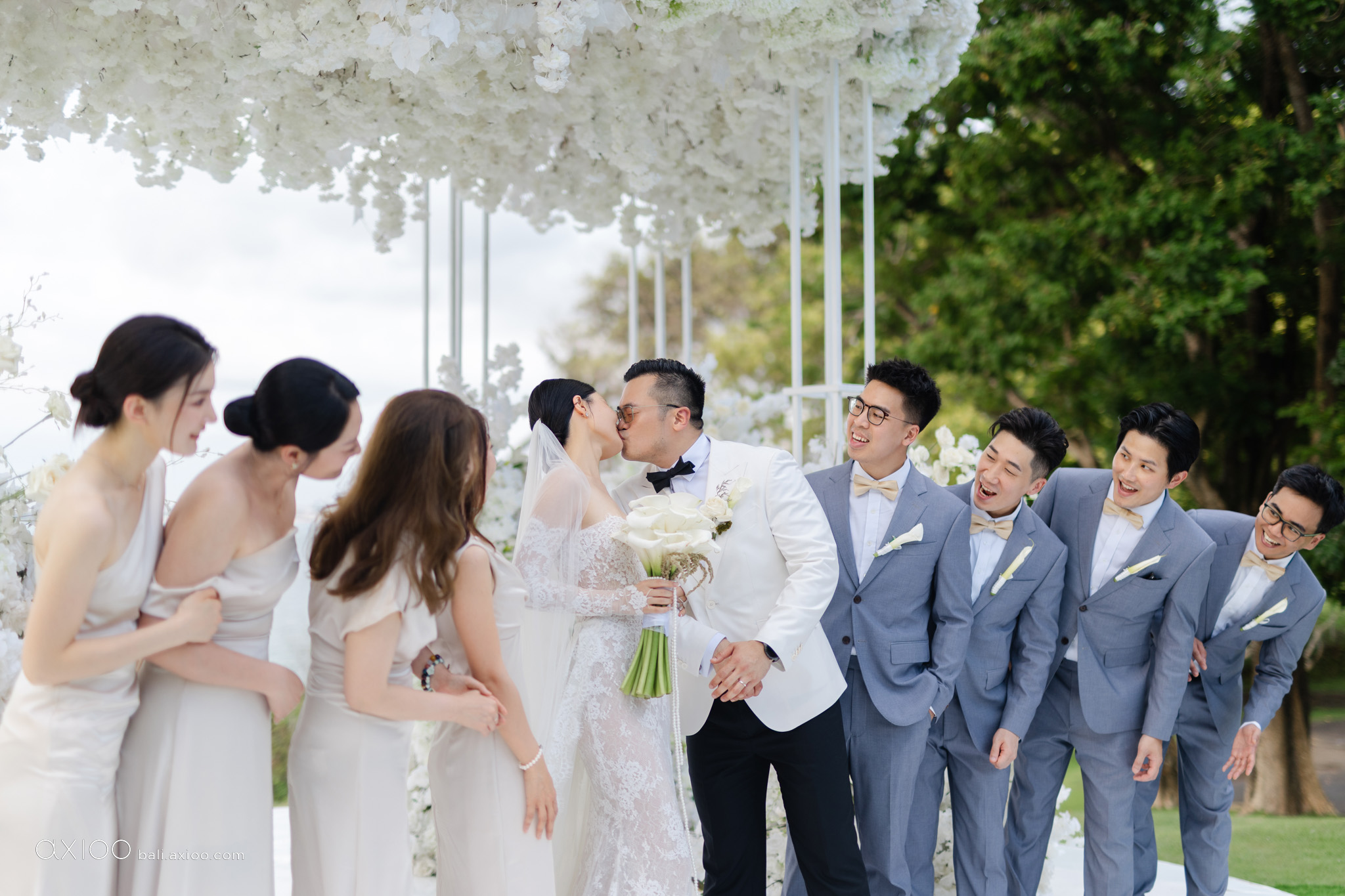 Axioo: The Pulse of Love